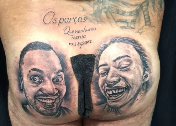 Dentista tatua nádegas com rostos de Whindersson e Tirulipa