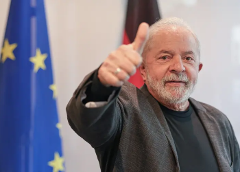 Ipec: Lula mantém vantagem e ganharia já no 1º turno se as eleições fossem hoje