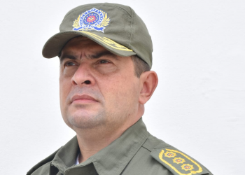 Coronel Scheiwann vai continuar no comando da PM do Piauí, diz Chico Lucas