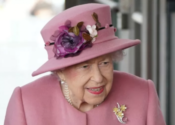 Saúde da rainha Elizabeth II preocupa médicos e família é convocada