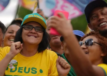 Damares Alves, ex-ministra de Bolsonaro, é eleita senadora pelo DF