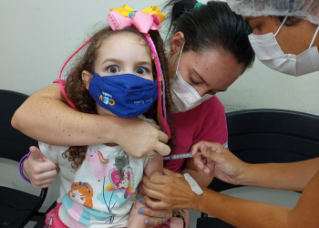 Feriado terá vacinação para crianças por agendamento no Teresina Shopping