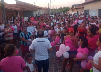 População faz protesto contra idoso que estuprou garota desde os 4 anos em Teresina