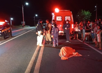 Colisão frontal entre moto e ônibus deixa uma pessoa morta na BR-343 no Norte do Piauí