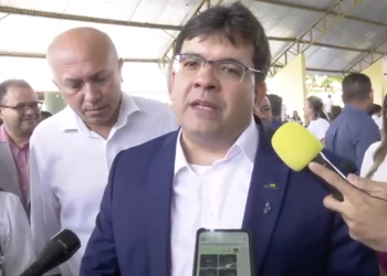 Rafael Fonteles anuncia medidas para acabar com a crise no transporte público de Teresina