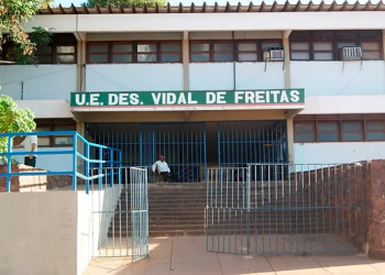 Bilhete com ameaça de massacre é encontrado em escola em Picos