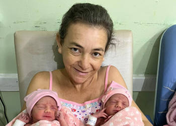 No Piauí, mulher de 42 anos dá à luz gêmeas de gravidez extremamente rara