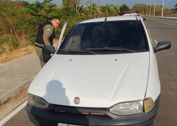 Jovem encontrado morto dentro de carro era do Maranhão e foi vítima do tráfico
