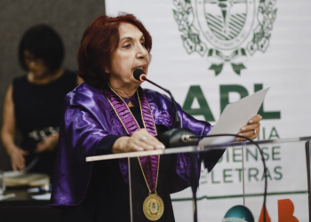 Fides Angélica é a 1ª mulher a presidir a Academia Piauiense de Letras