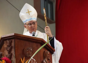 Dom Edivalter Andrade toma posse como novo bispo da Diocese de Parnaíba