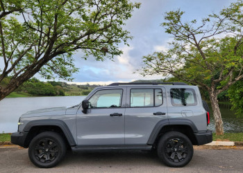 Tank 300 2026 tem conforto, tração, potência e condução híbrida inteligente