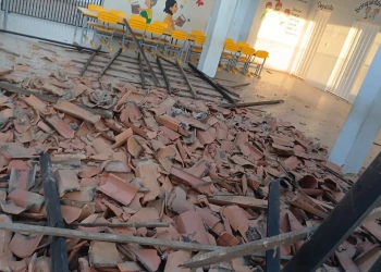 Teto de creche desaba em Dom Expedito Lopes; ninguém se feriu