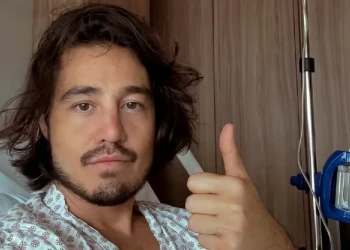 Tiago Iorc surpreende fãs ao ser internado às pressas