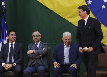 Abin paralela espionava ministros, senadores, deputados e críticos de Bolsonaro