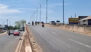 Desnível no viaduto da avenida Miguel Rosa altera trânsito como medida de segurança