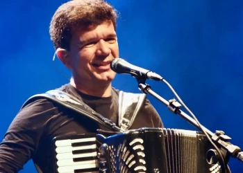 Cantor Waldonys fará show em comemoração ao Dia do Piauí no Centro de Teresina