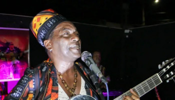 Dimas Bezerra contagiou o público com show que celebrou a cultura afro