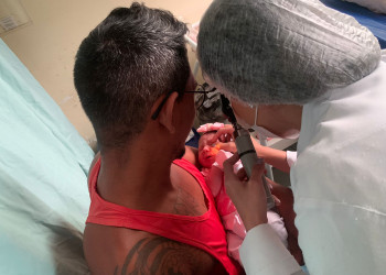 Maternidade do Buenos Aires realiza teste do olhinho em recém-nascidos