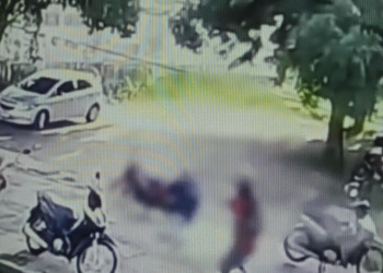 Câmera de segurança flagra execução de estudante em escola no bairro Dirceu