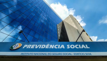 INSS suspende programa de redução de fila por falta de verba