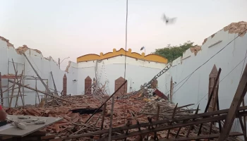 MILAGRE EM PORTO: teto de igreja desaba antes da missa; santos do altar ficam ilesos