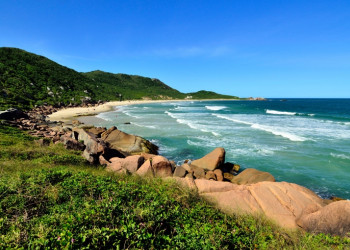 Praias em Santa Catarina para passar o verão