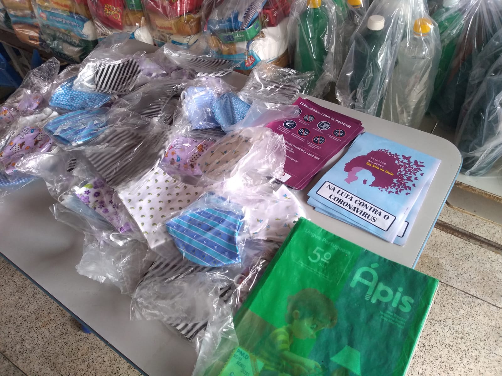 Mais de 40 mulheres beneficiadas com cestas básicas em ação social na zona rural de Teresina