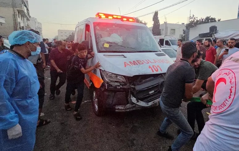 Israel ataca comboio médico em Gaza  Foto: Reauters