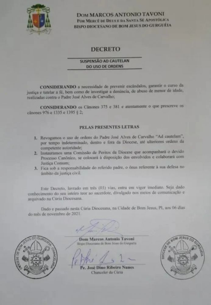 Decreto de suspensão do padre de suas funções (Foto: Divulgação)