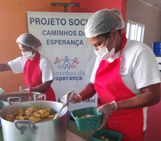 Caminhos da Esperança leva alimento e apoio social a crianças, jovens e famílias em Cristalândia do Piauí