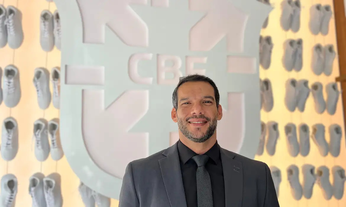 Samir Xaud registra chapa e pode ser candidato único