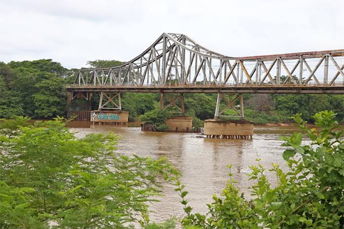 Ponte Metálica João Luís Ferreira, que liga Timon a Teresina, volta a receber tráfego de veículos a partir desta segunda-feira (6) após 30 dias de obras.