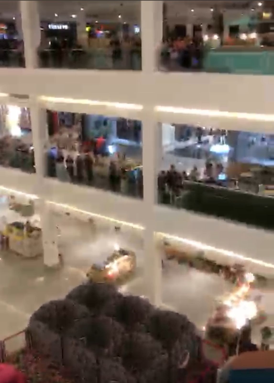 Caso chamou atenção dos presentes no shopping