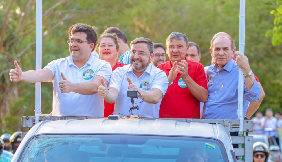 As maiores lideranças do PT e aliados no Piauí estiveram na carreata