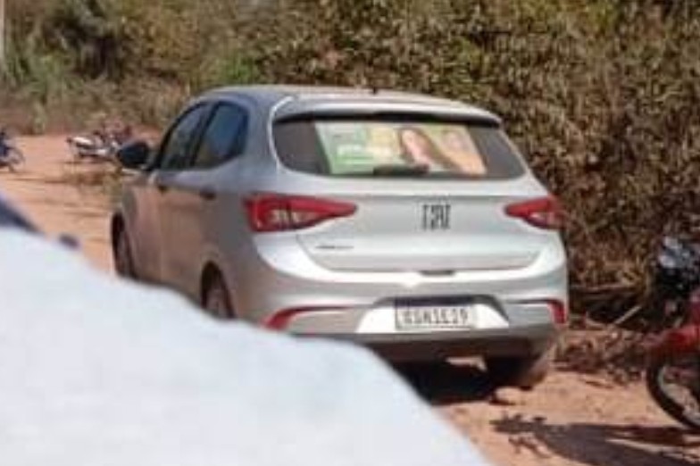 Carro de candidato na área da terra prometida