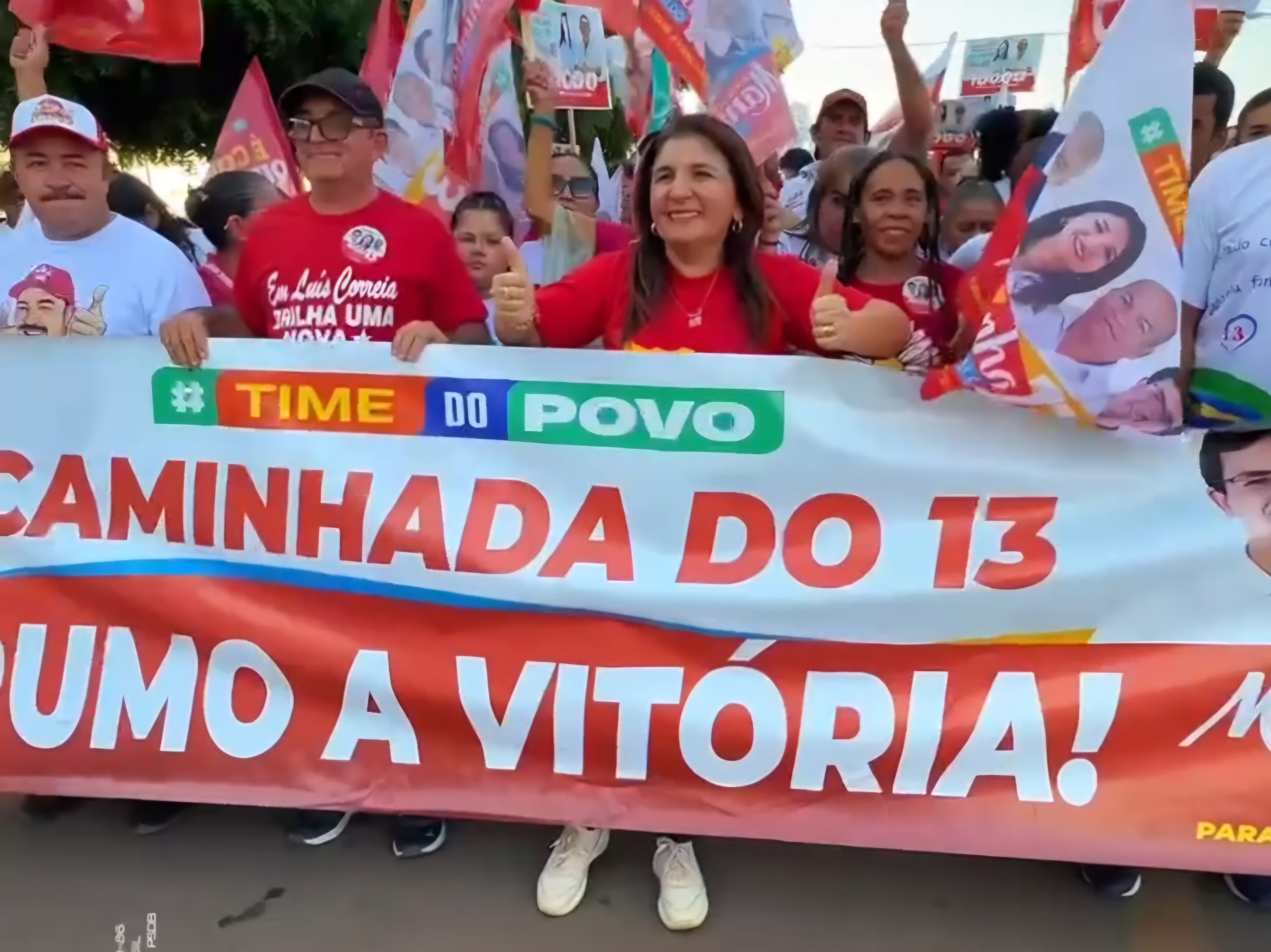 Maninha Fontenele organizou e liderou a carreata