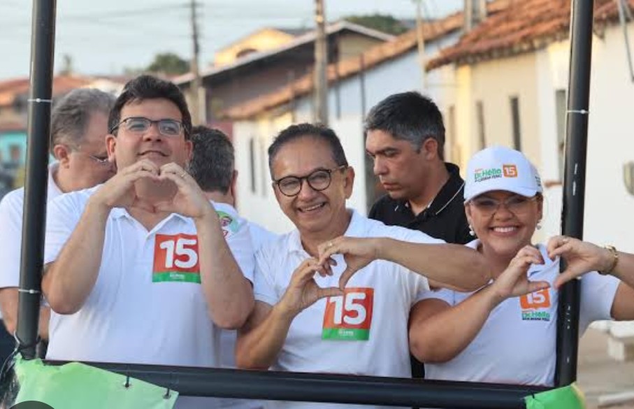 Rafael Fonteles na carreata com Dr Hélio em Parnaíba