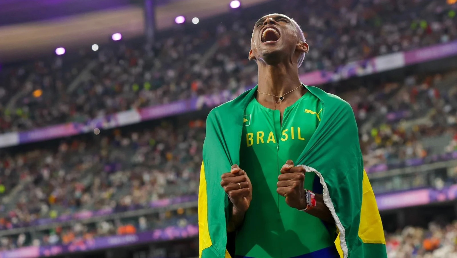 Alison dos Santos conquista medalha de bronze em Paris