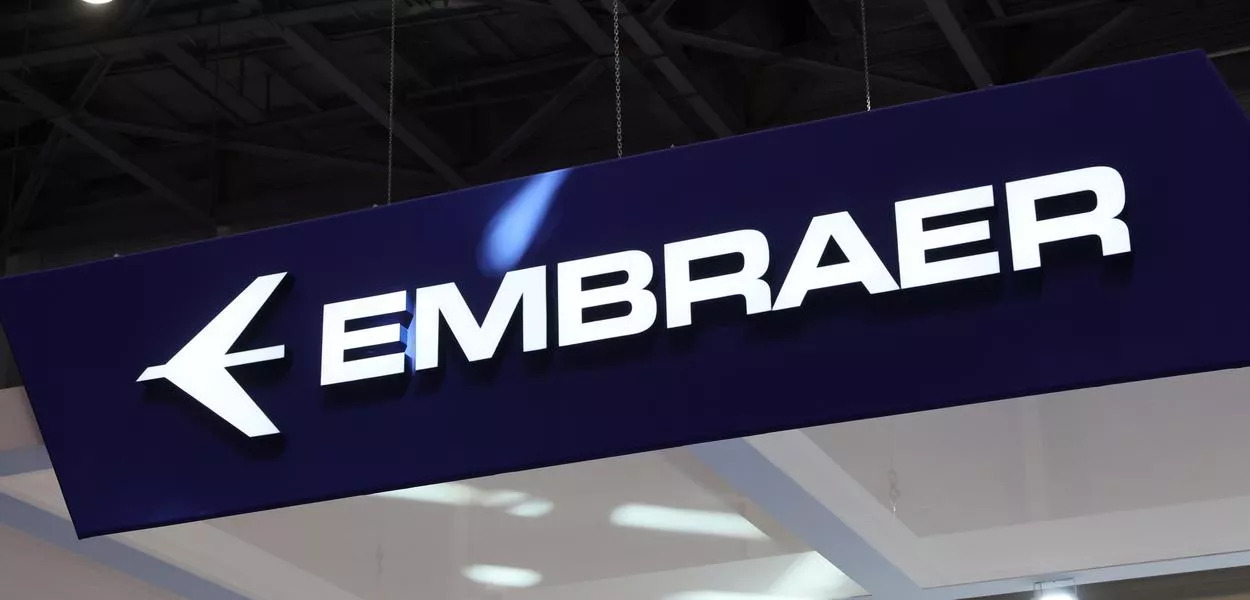 BNDES aprova financiamento de R$ 1,9 bi para compra de jatos da Embraer pela Azul