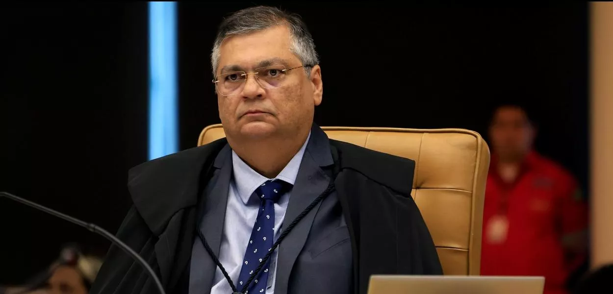 Ministro Flávio Dino na sessão plenária do STF