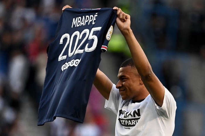 Mbappé teria vontade de permanecer no clube até 2025