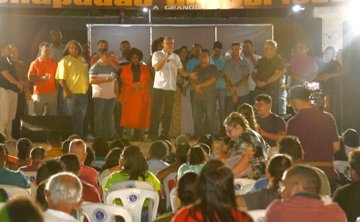 Lideranças comunitárias da zona Sudeste apoiam pré-candidatura de Franzé Silva