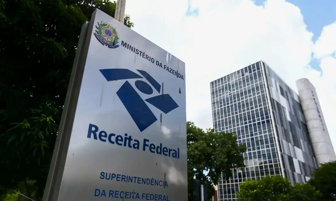 Edifício da Receita Federal: norma que atualizava o monitoramento de transações financeiras pela instituição foi revogada pelo governo