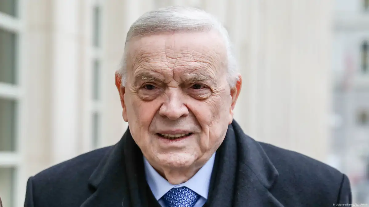 José Maria Marin era conhecido por sua longa e conturbada carreira na política e no futebol