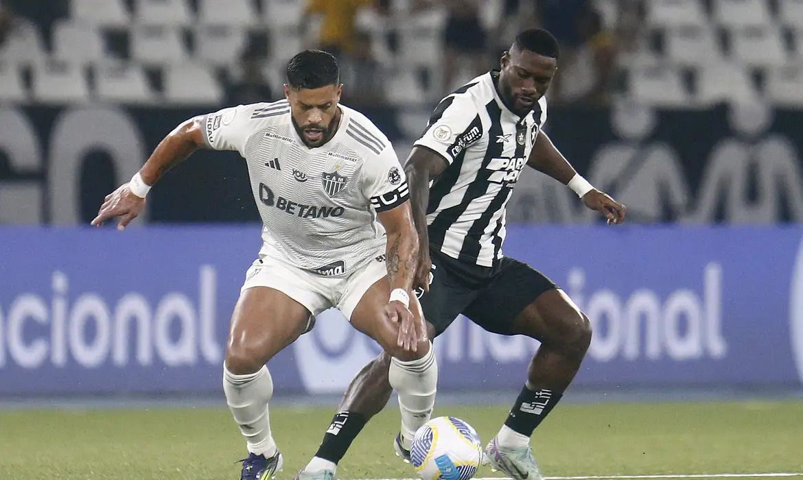 Botafogo enfrenta Atlético-MG