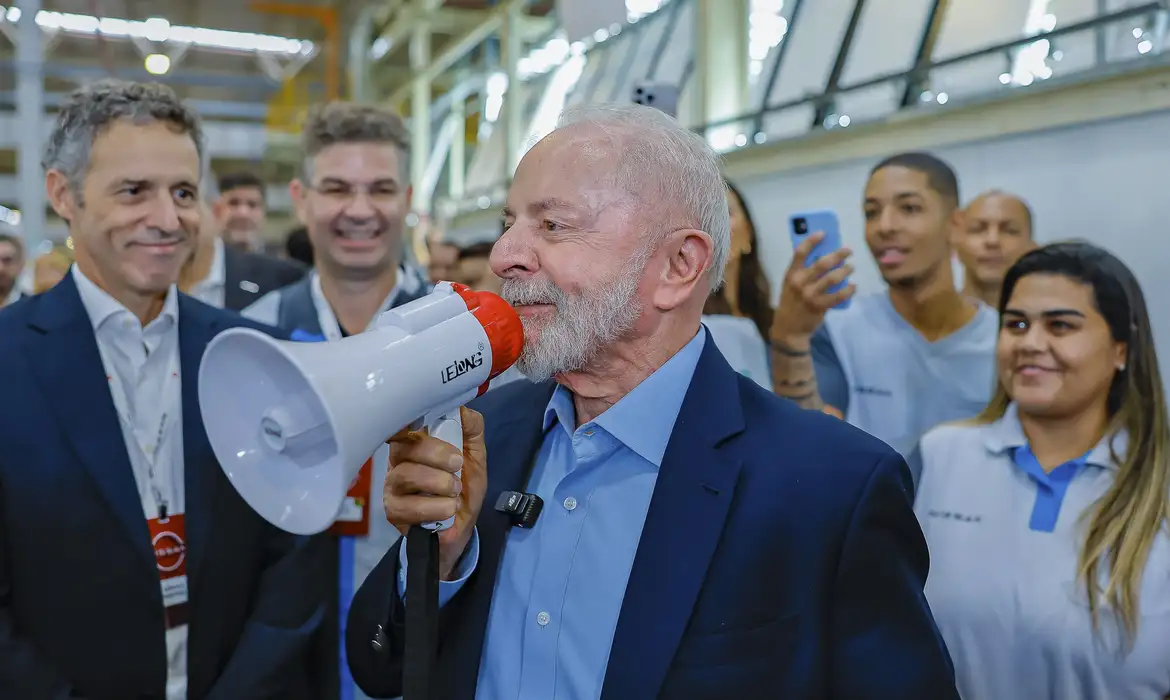 Lula muda regras para vale-alimentação e refeição com mais liberdade para o trabalhador