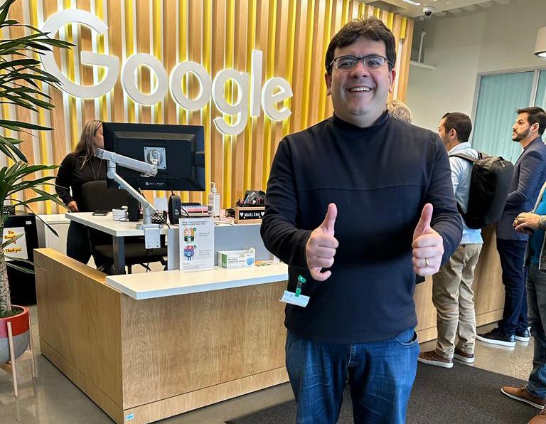 Rafael Fonteles na sede do Google, em Mountain View