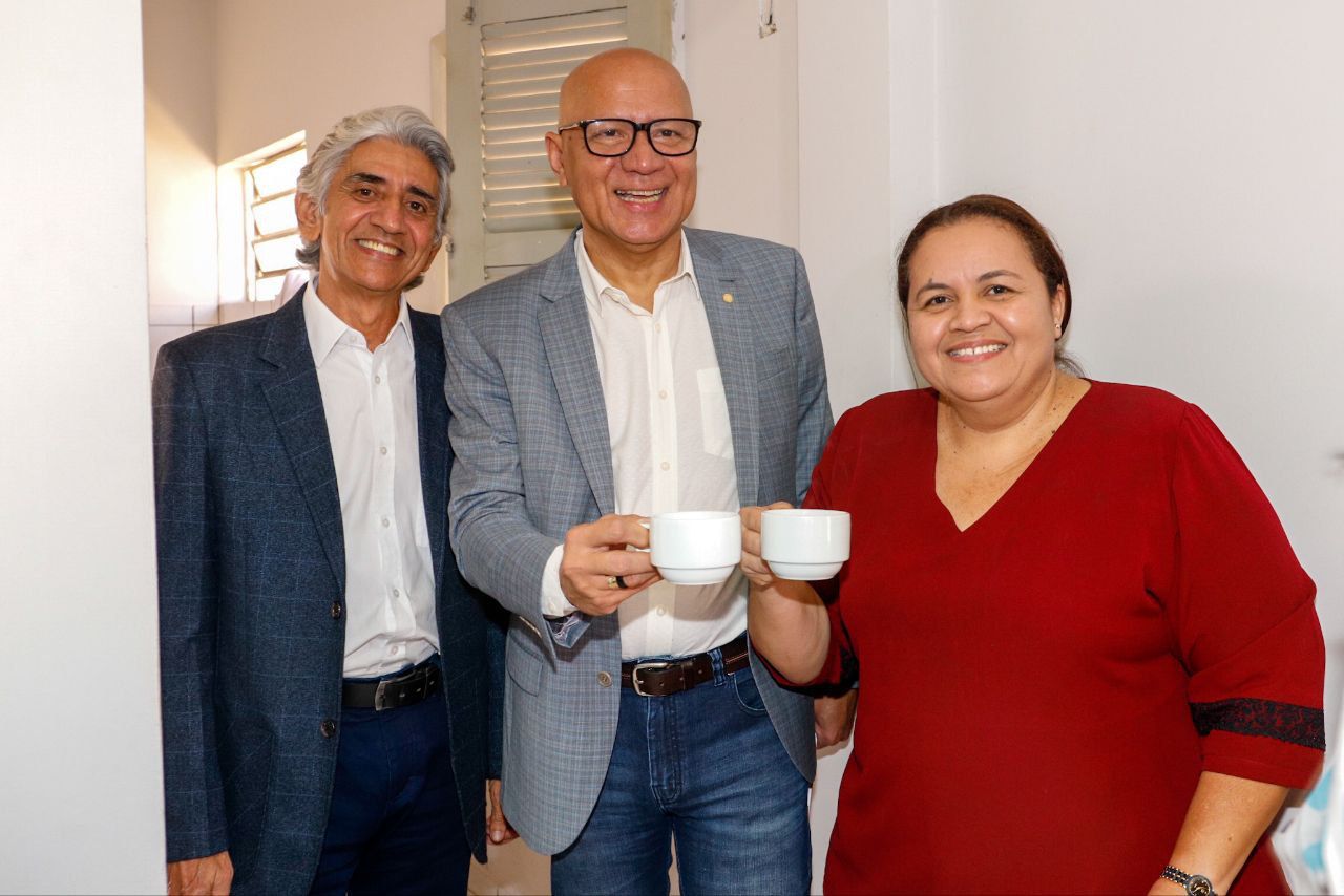 Franzé Silva e o presidente estadual do PCdoB, José Carvalho Rufino