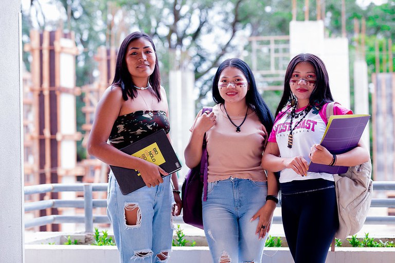 Iniciativa do Governo Federal apoia a permanência de estudantes de grupos vulneráveis nas universidades públicas