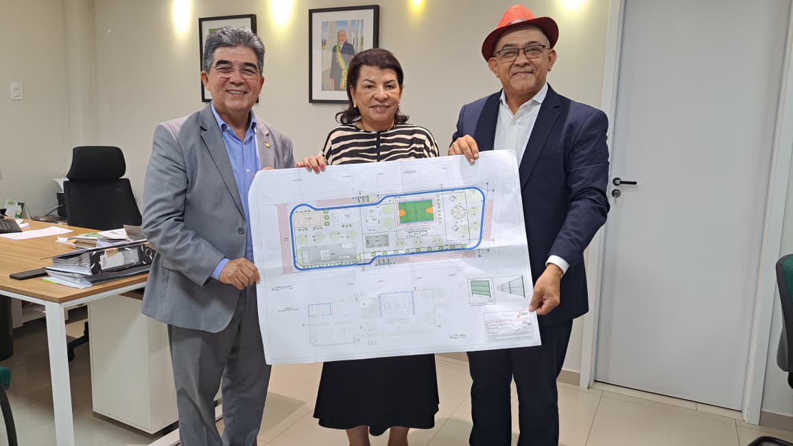 Prefeito Abdoral Melo e deputado Limma recebe projeto de Complexo Poliesportivo Educacional de São João do Arraial
